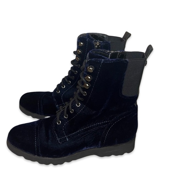 Donald J Pliner Boots - Picture 2 of 8